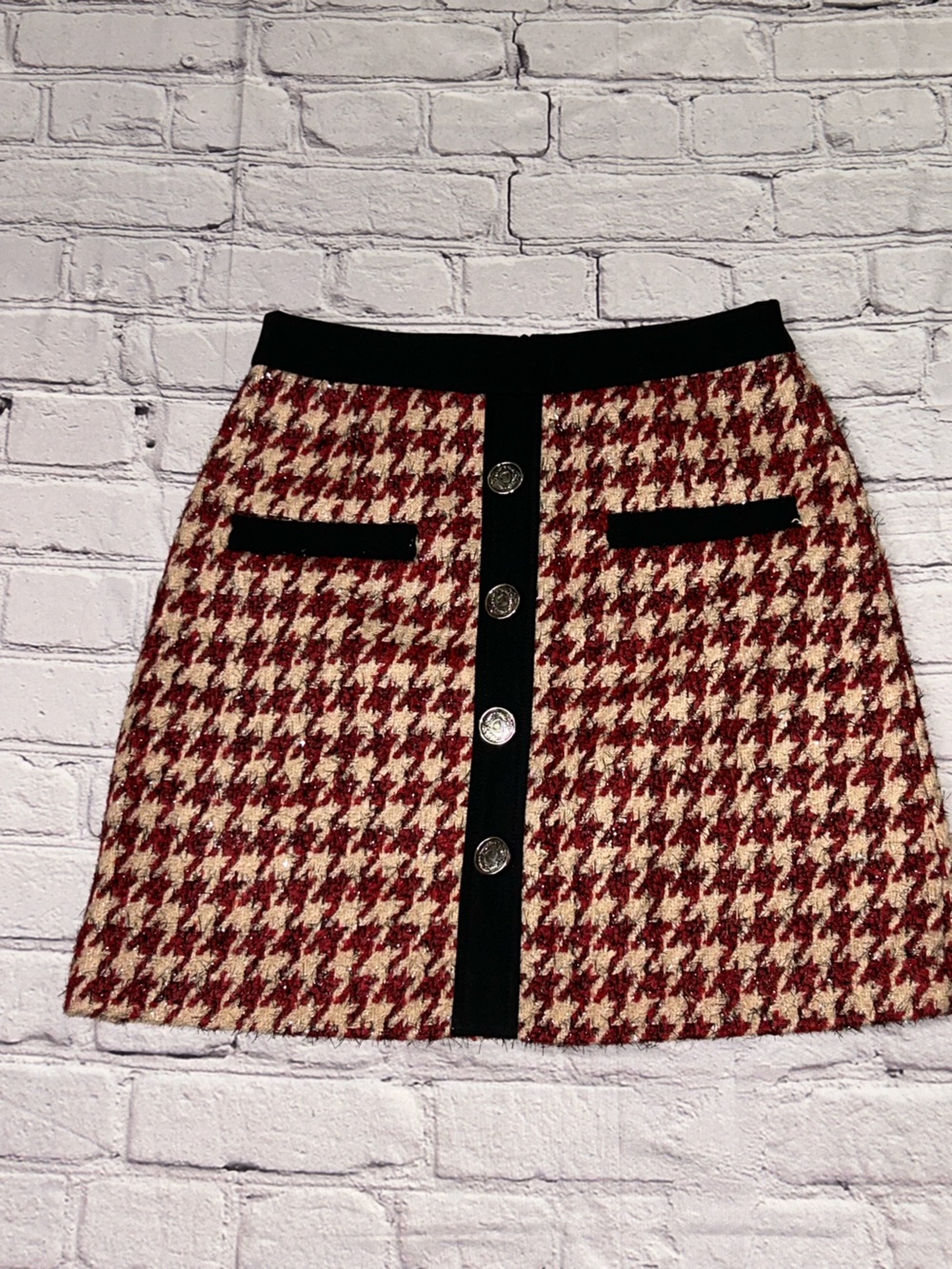 Houndstooth A-Line Mini Skirt in Red and Cream